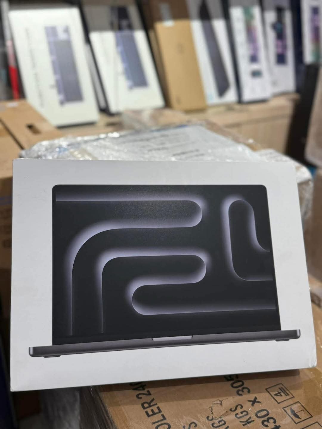 MacBook Pro Laptop - Image 3