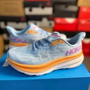 Sports Shoes Pallets
