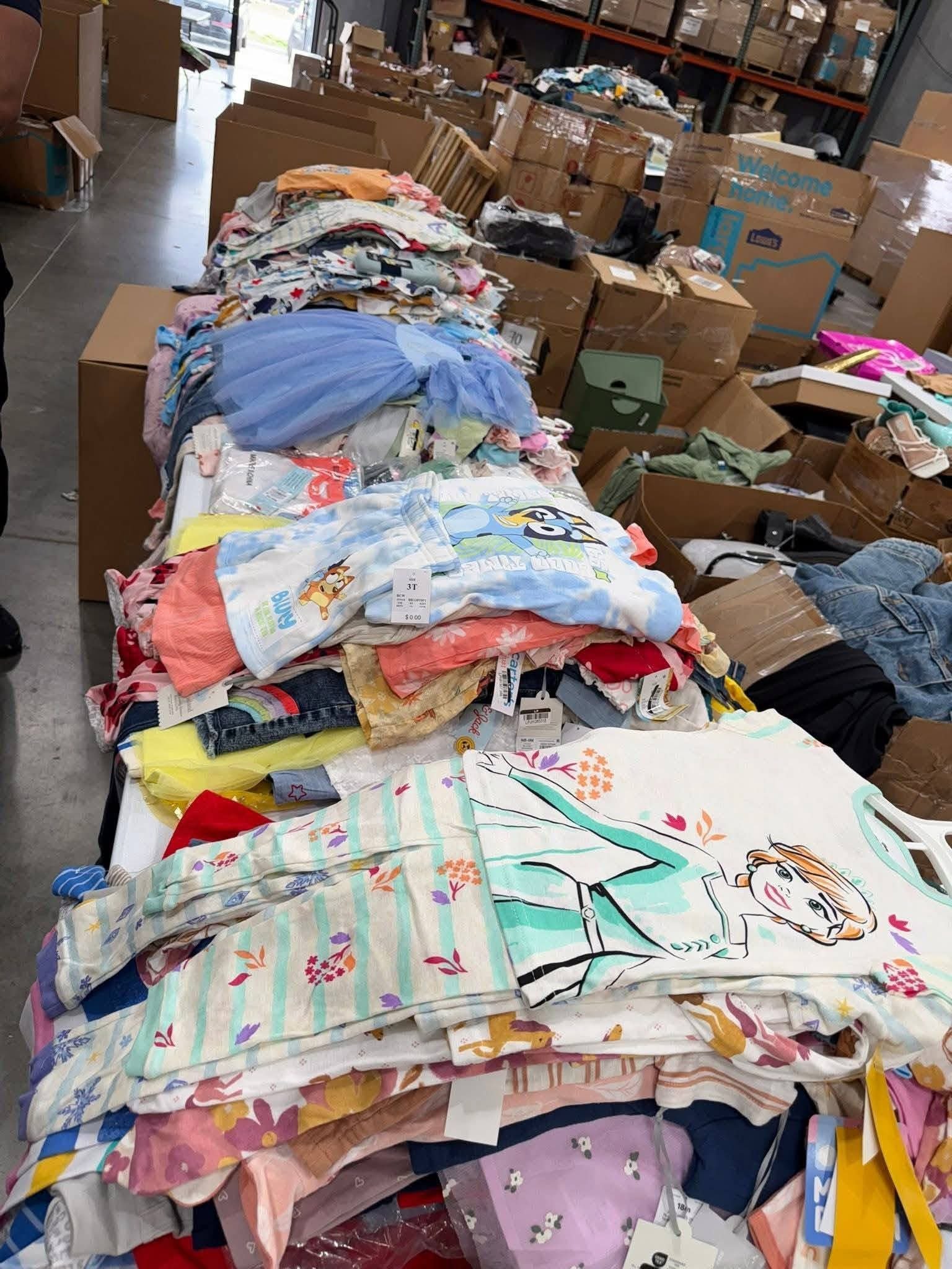 Kids Clothes Pallets - Image 3