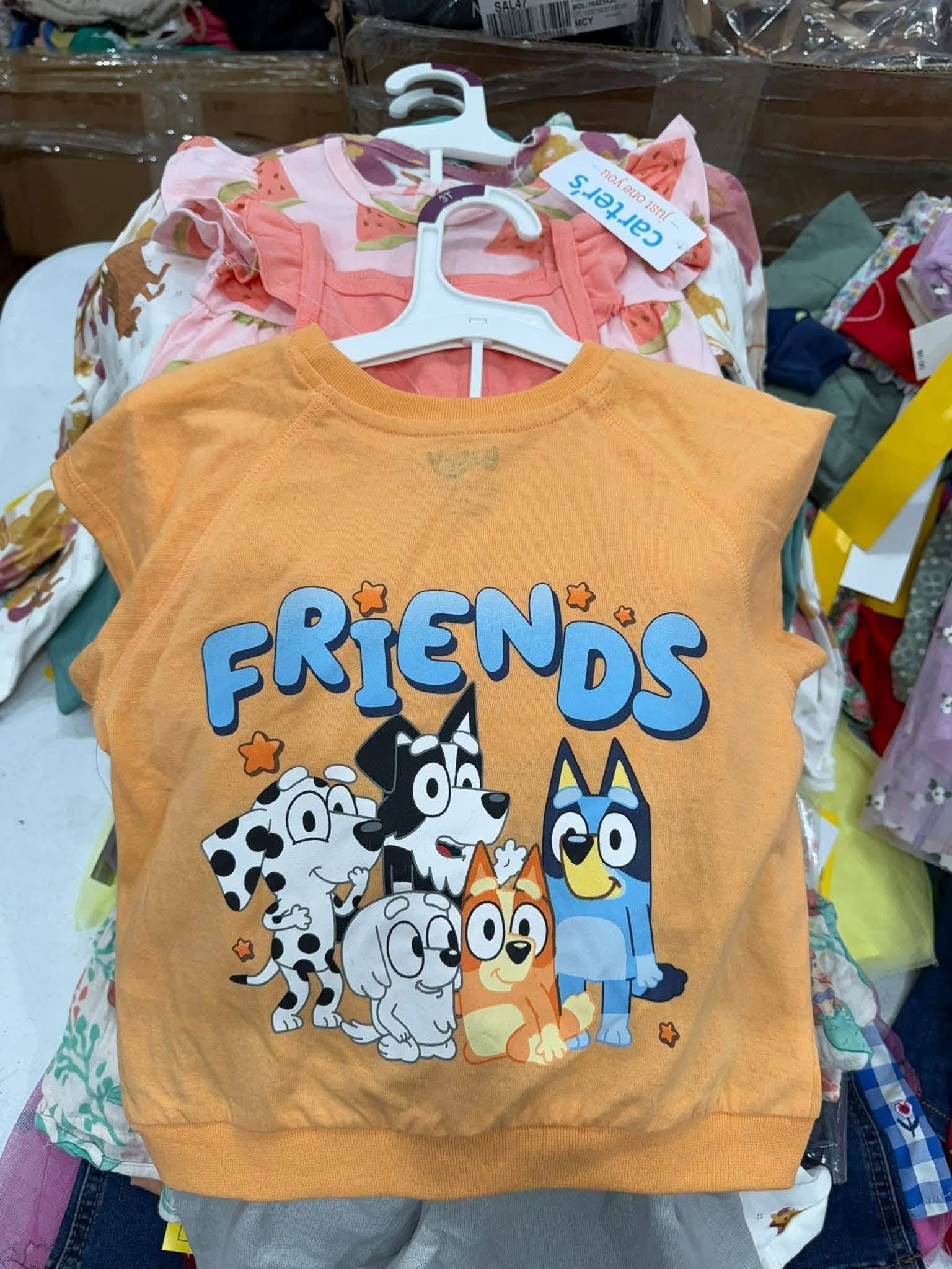 Kids Clothes Pallets - Image 11